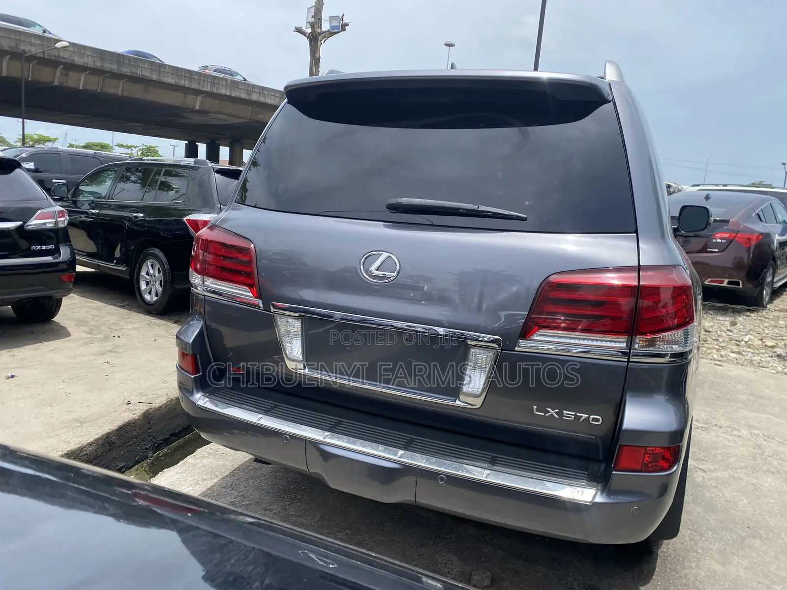 Lexus LX 570 AWD 2015 Gray