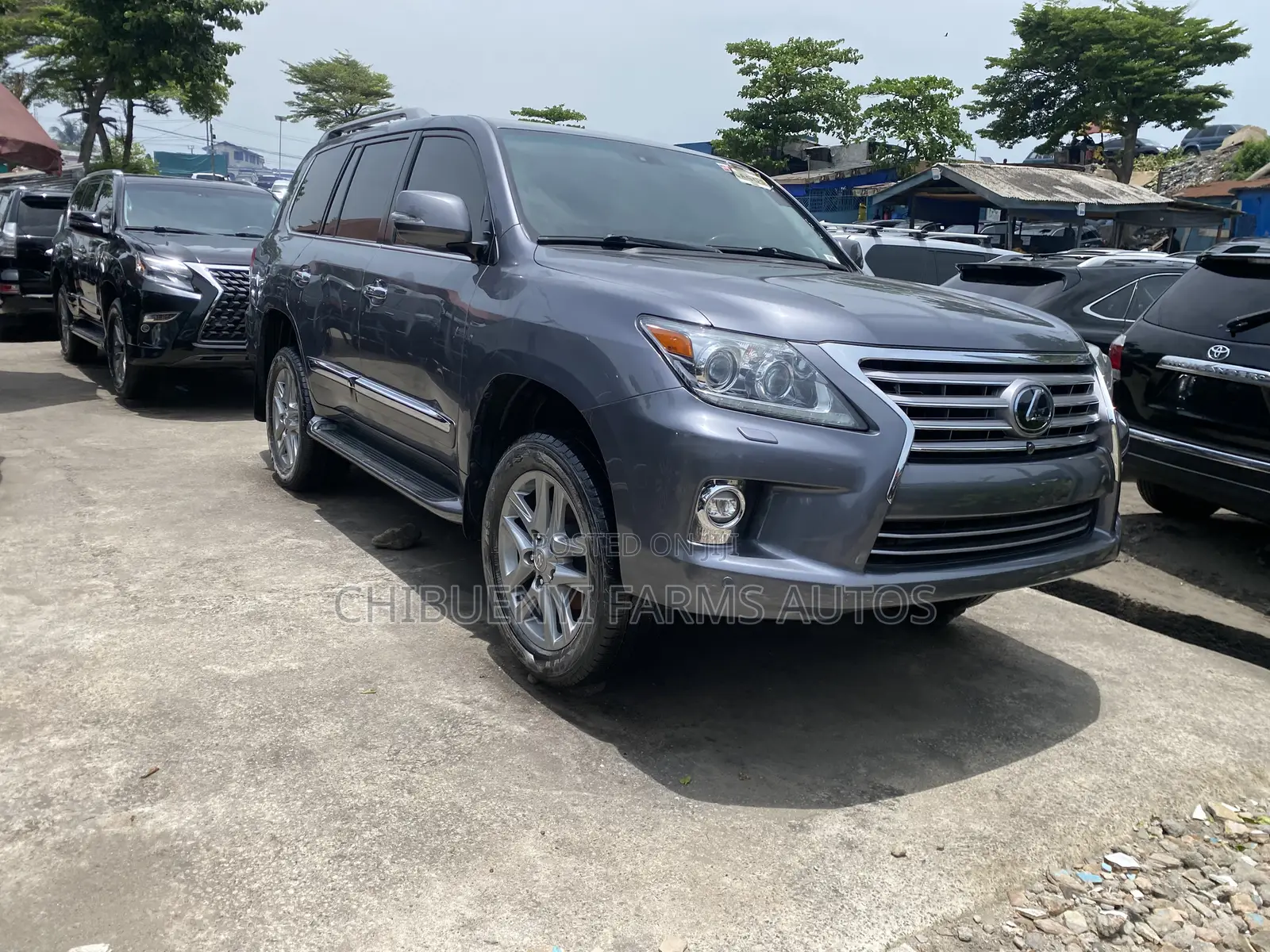 Lexus LX 570 AWD 2015 Gray