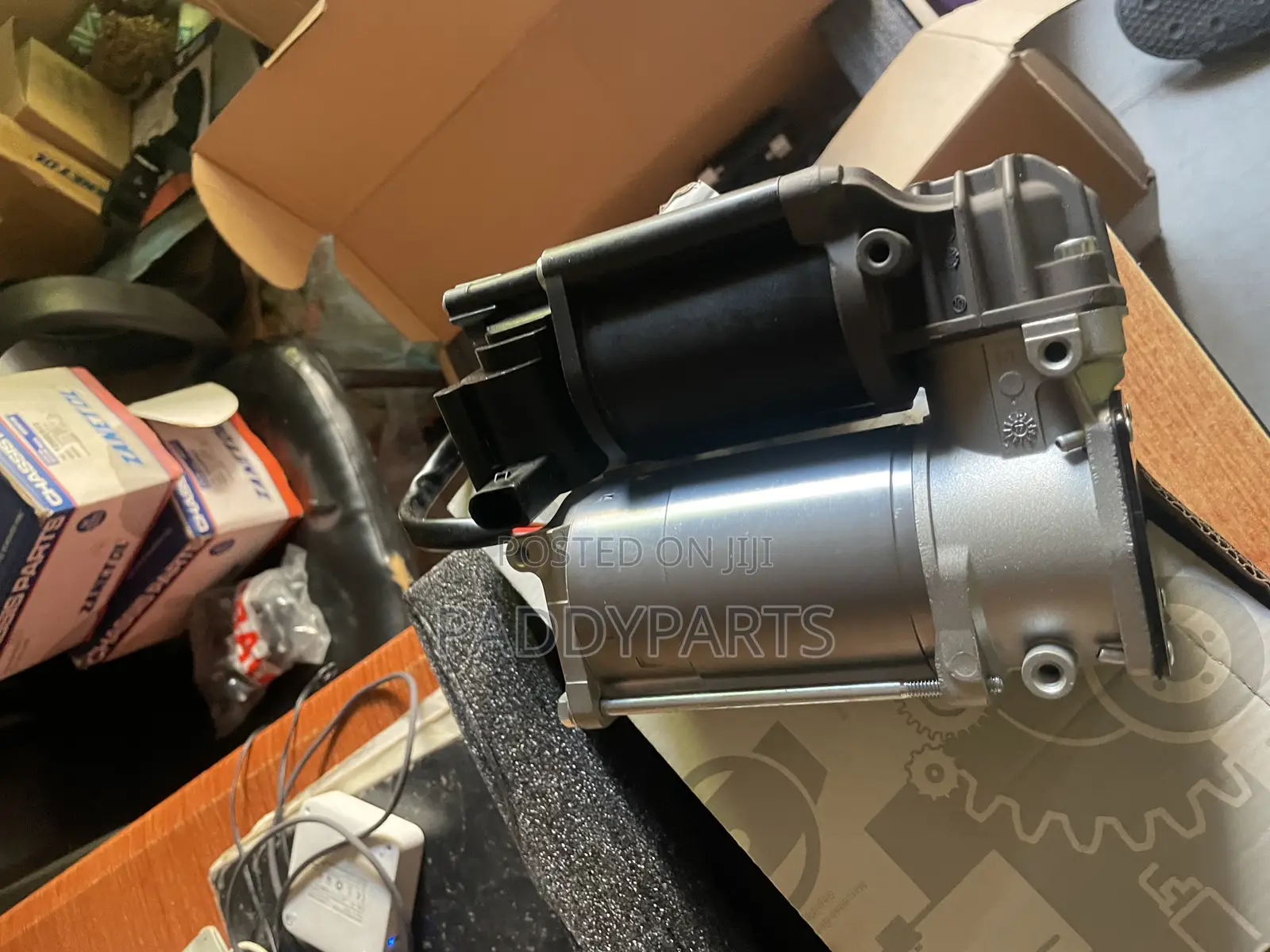 Mercedes Benz C400 4matic W205 Air Suspension Compressor Pump