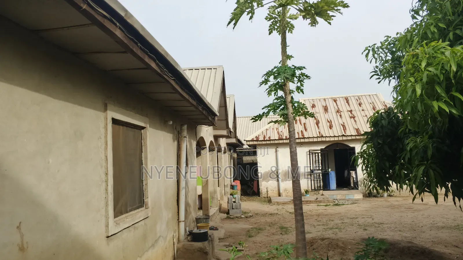 6bdrm Block of Flats in Karu for sale