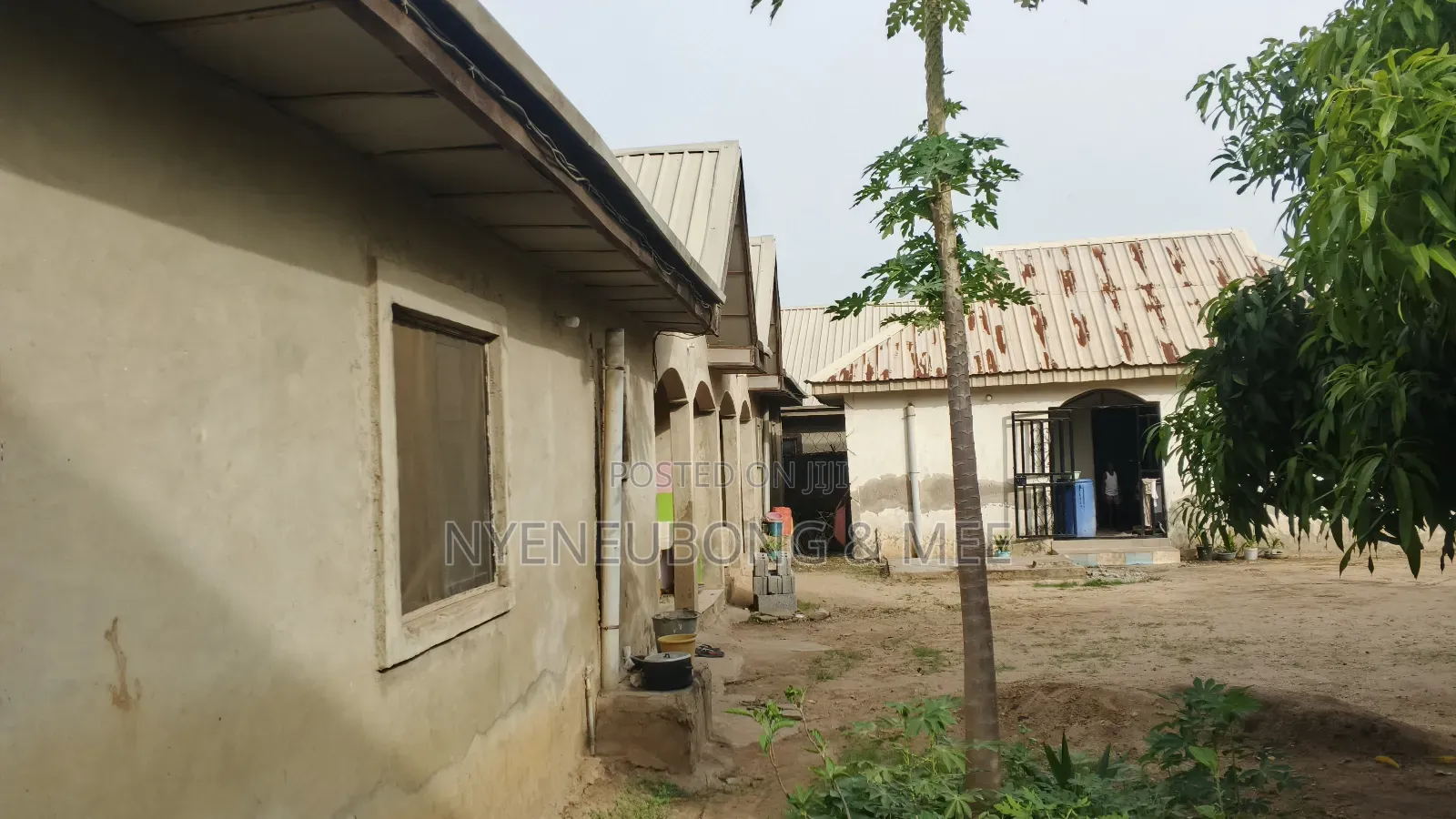 6bdrm Block of Flats in Karu for sale