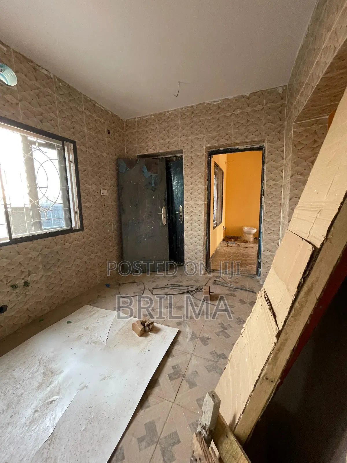 3bdrm Block of Flats in Life Camp for rent