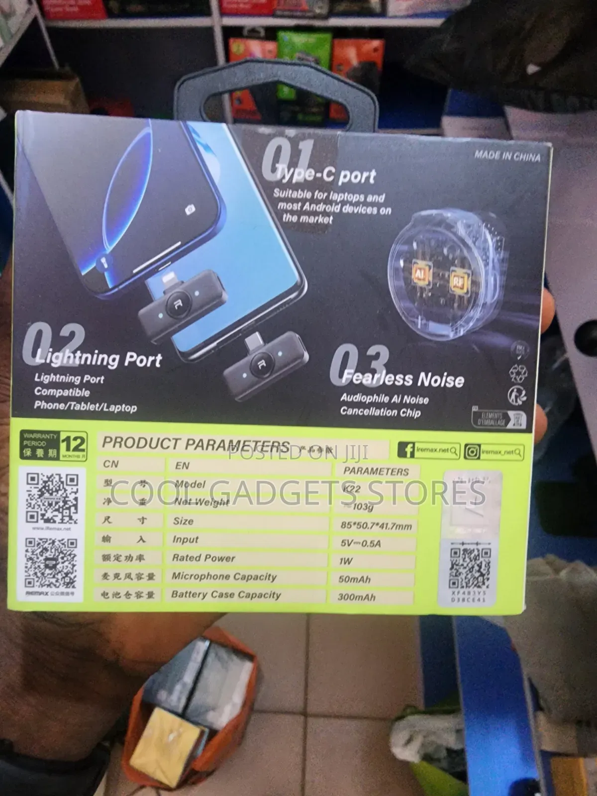 Remax 2-in-1 Wireless Microphone