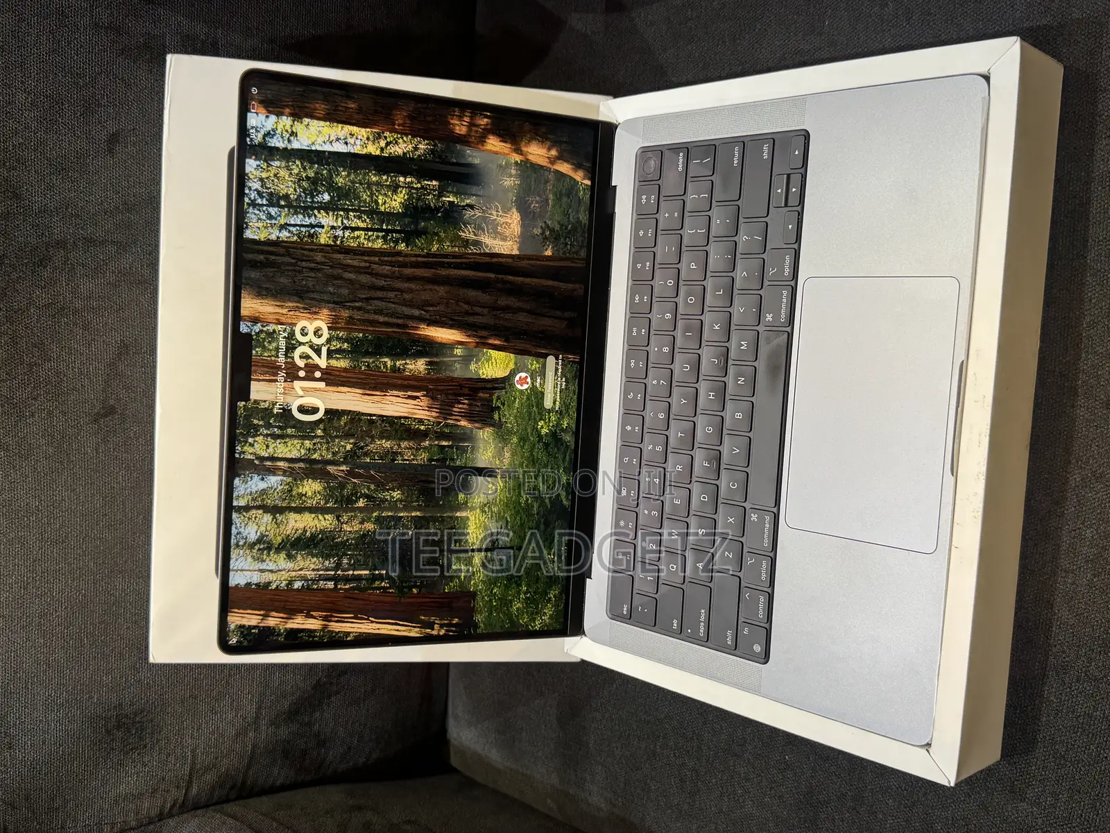 Laptop Apple MacBook Pro 2021 M1 16GB Apple M1 Pro SSD 1T