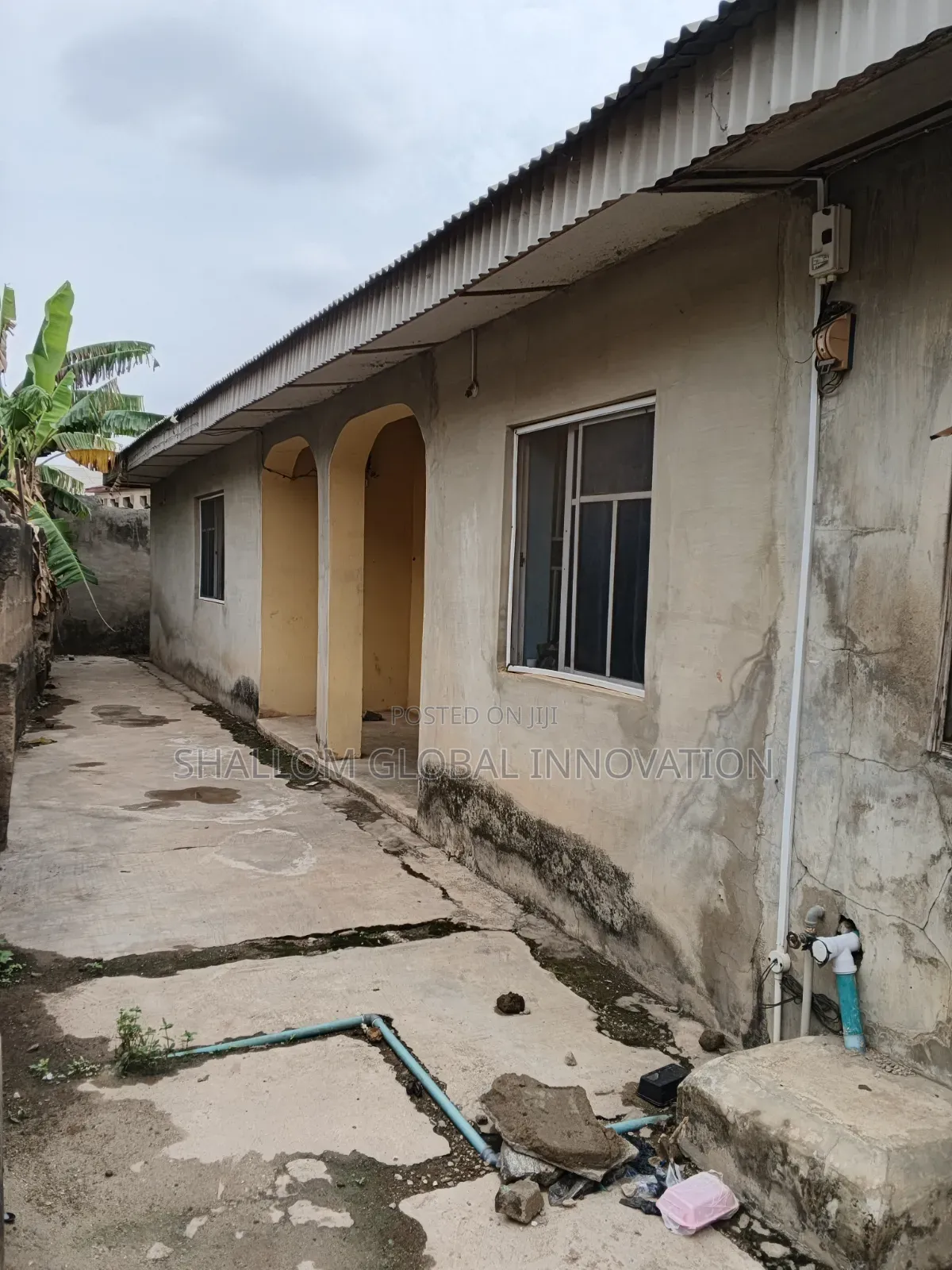 4bdrm Block of Flats in Aduloju, Ibadan for sale