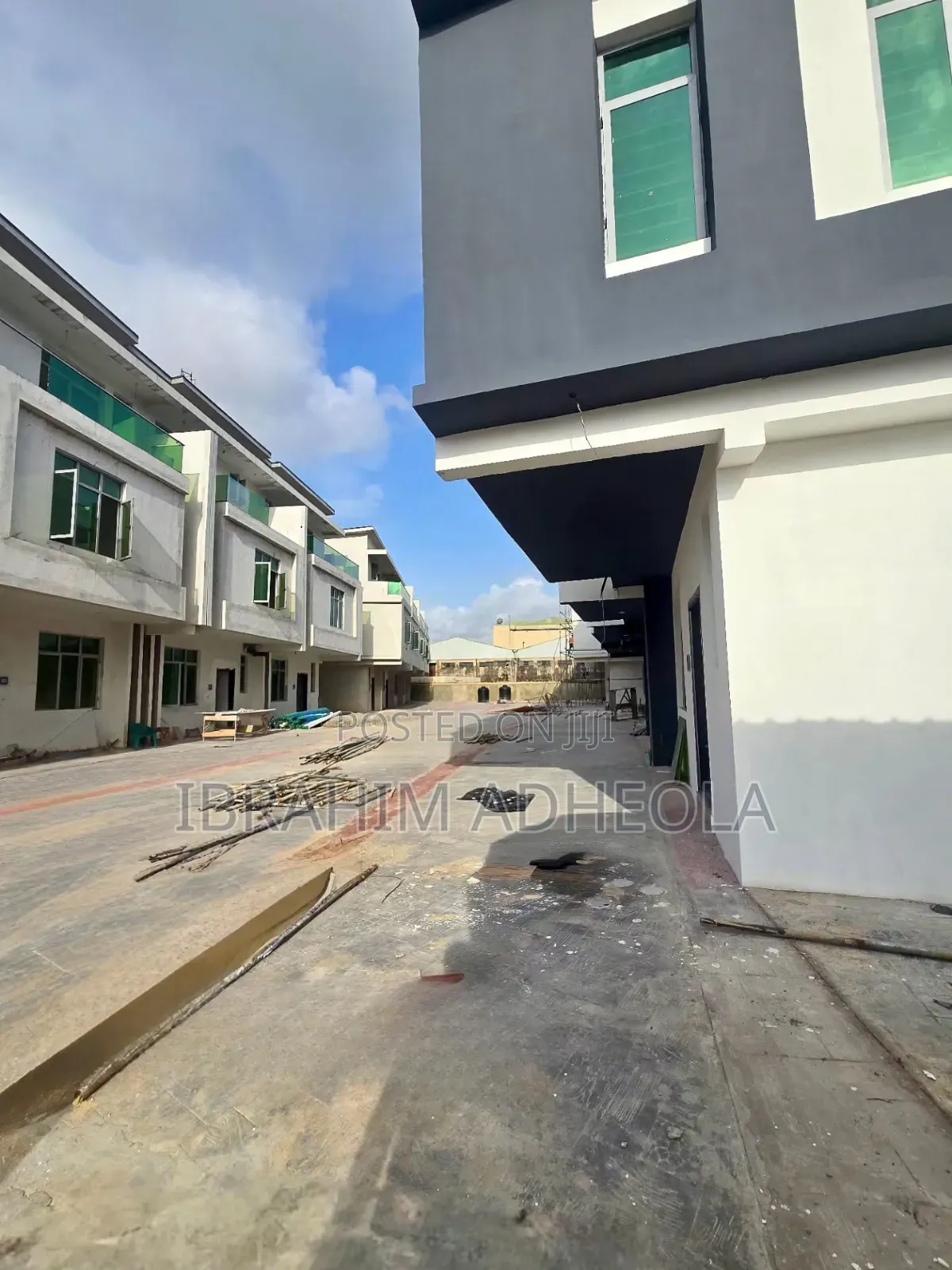4bdrm Townhouse / Terrace in Mini Estate Maryland, Anthony Village