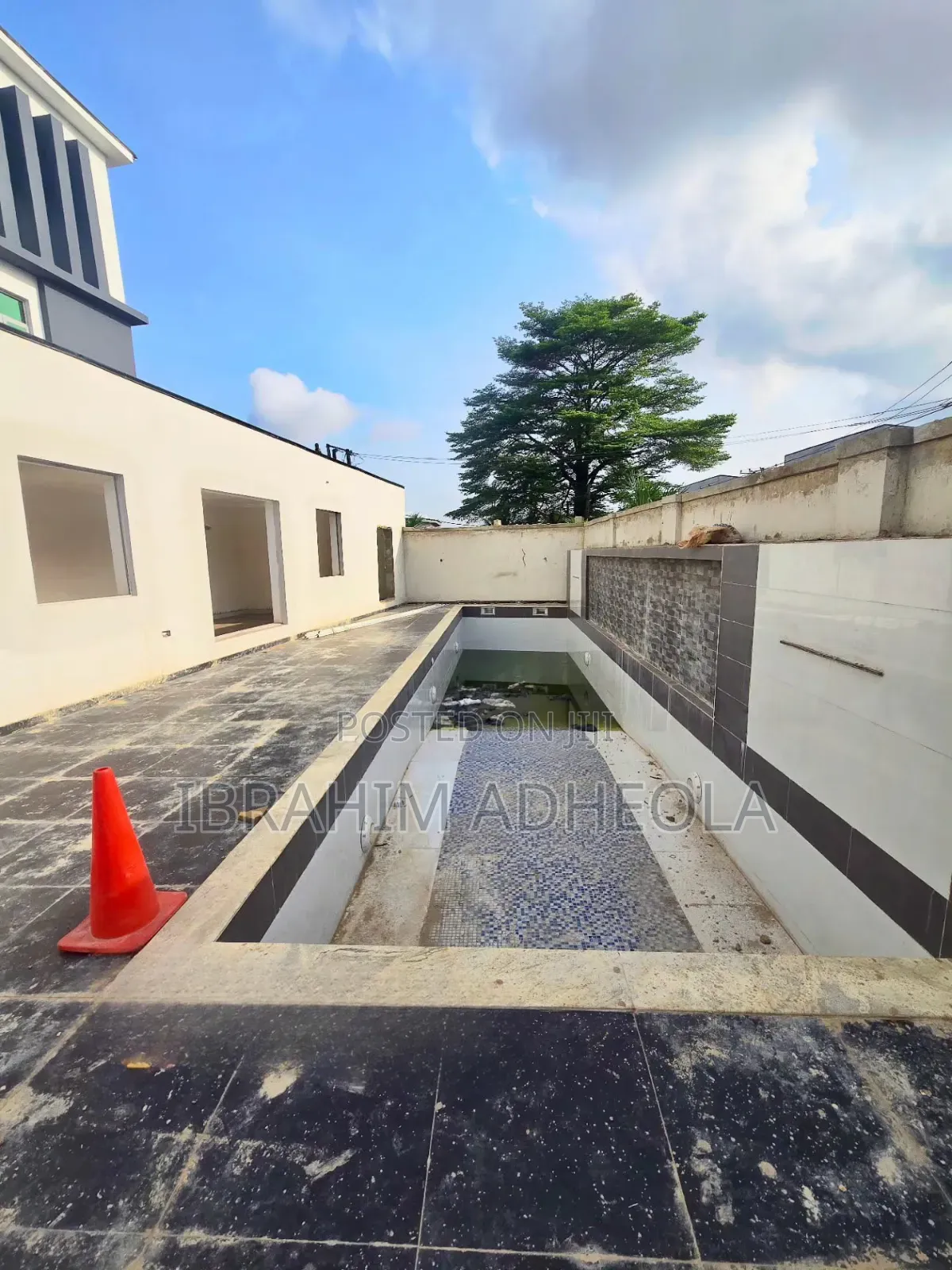 4bdrm Townhouse / Terrace in Mini Estate Maryland, Anthony Village