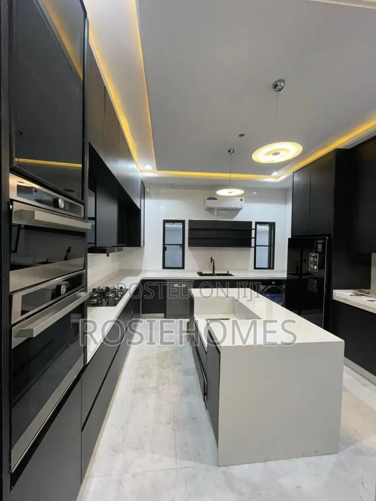4bdrm Duplex in Light Estate, Lekki Phase 1 for rent