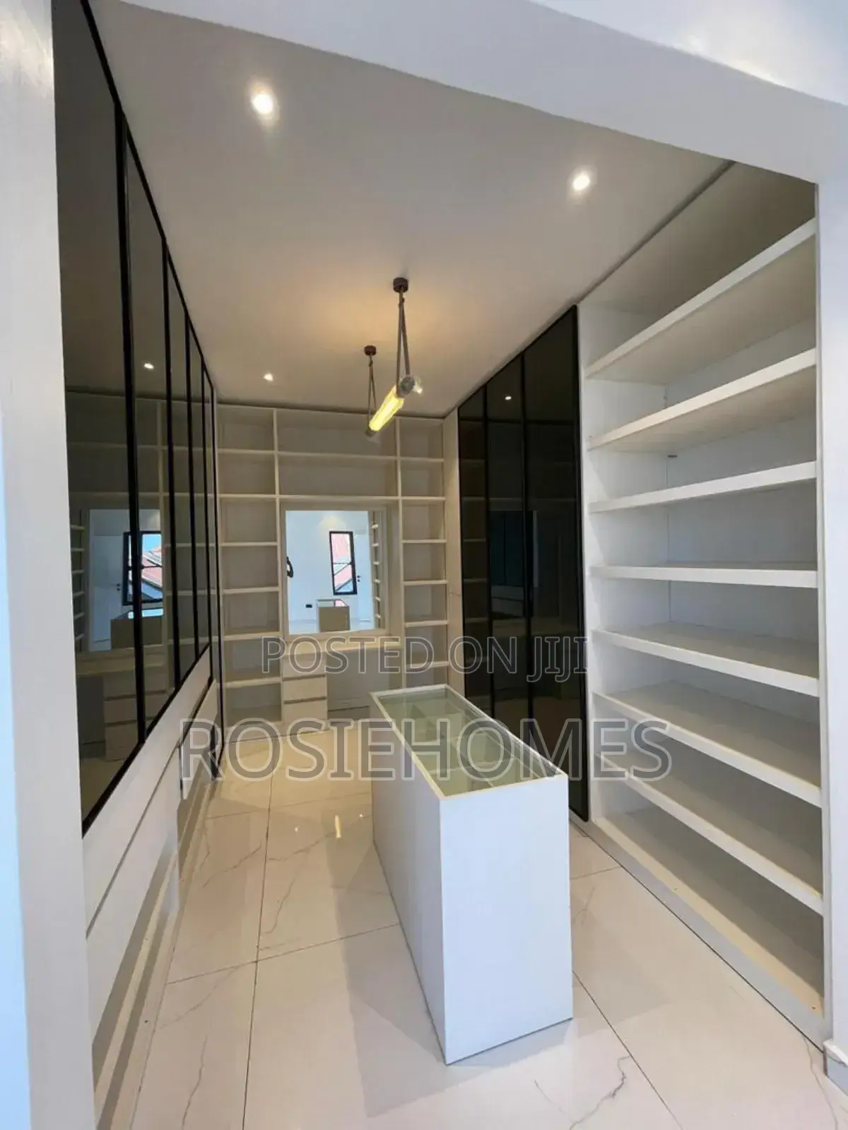 4bdrm Duplex in Light Estate, Lekki Phase 1 for rent