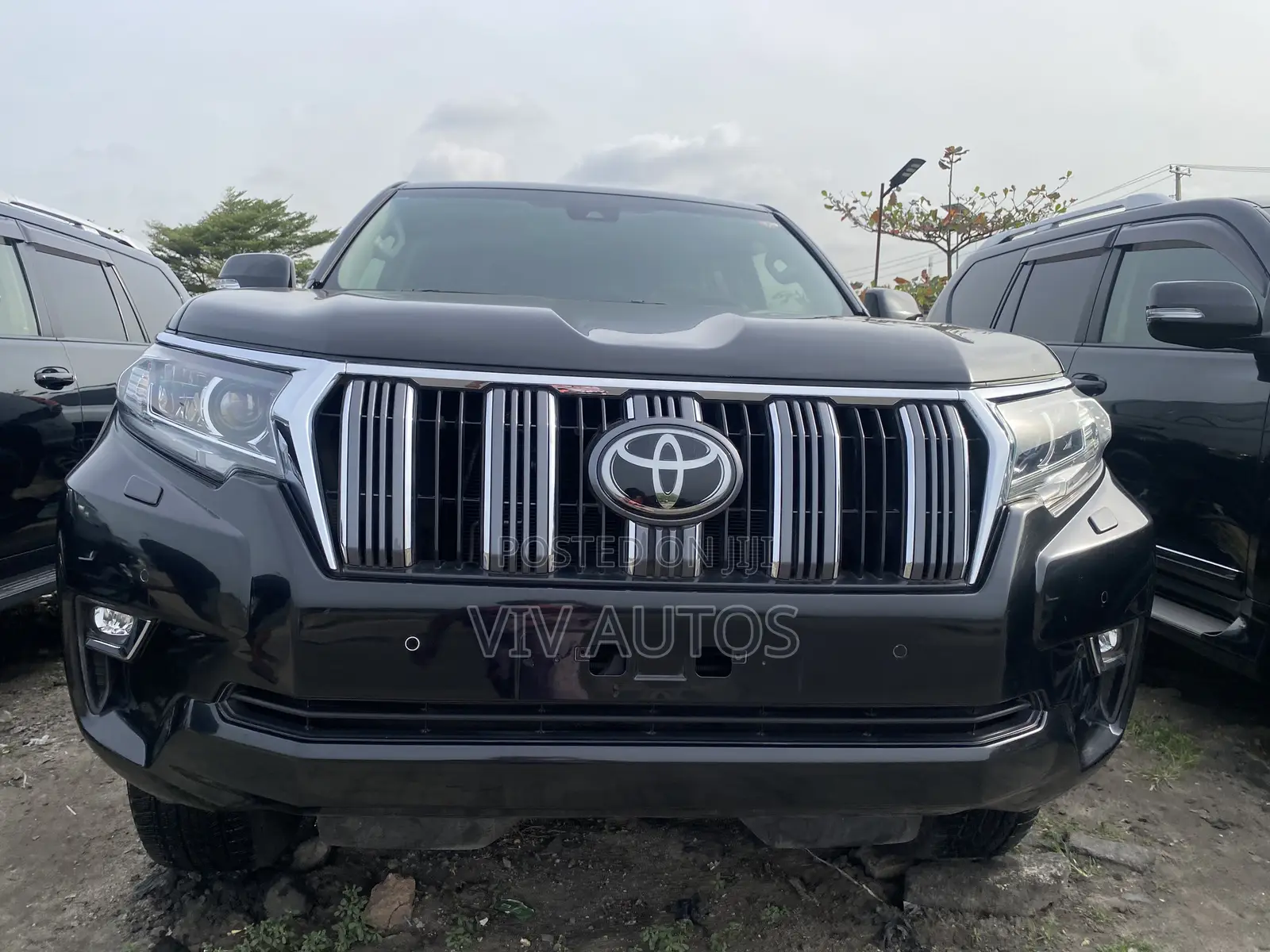 Toyota Land Cruiser Prado 4.0 2023 Black