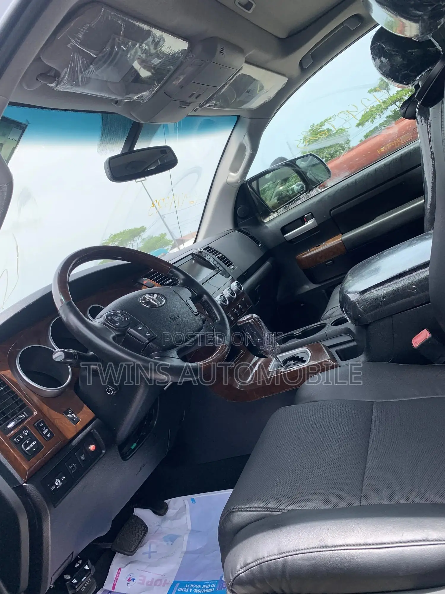 Toyota Tundra CrewMax 4x4 Platinum 5.7L V8 2013 Silver