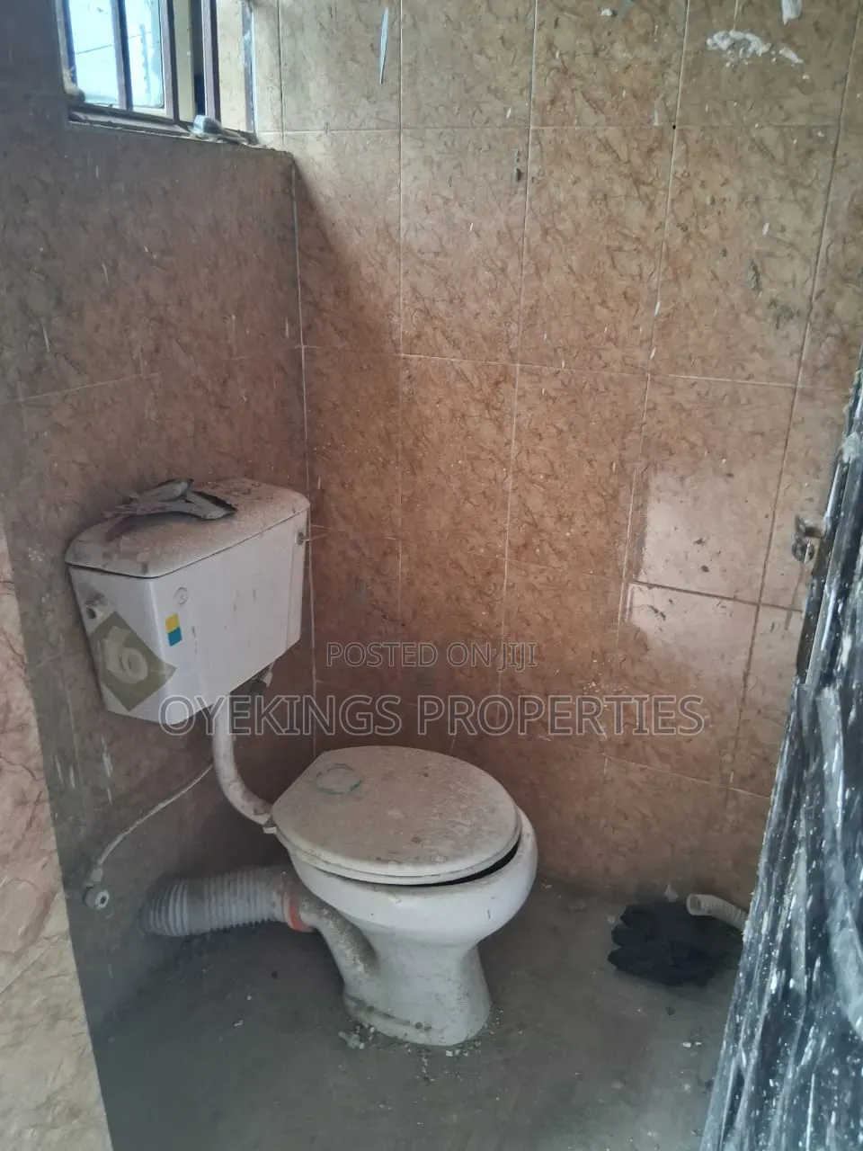 2bdrm Block of Flats in Tireadara, Akala Express for rent