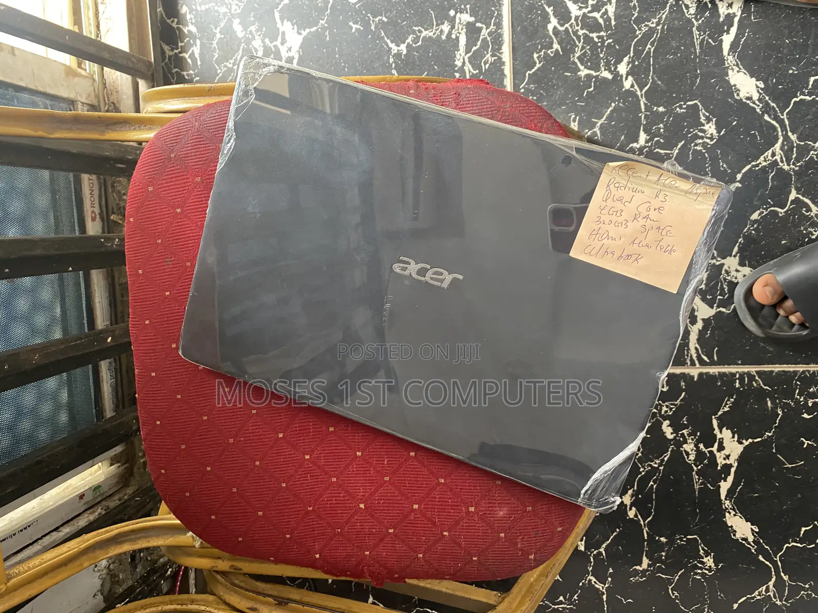 New Laptop Acer 8GB Intel SSHD (Hybrid) 320GB