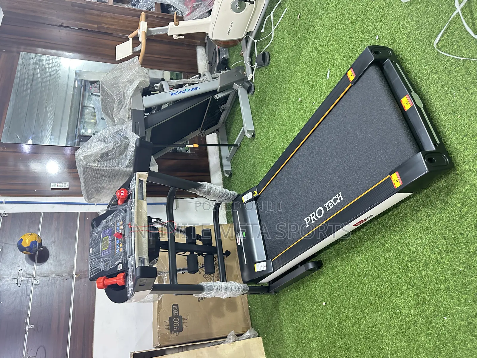 Brand New 3hp Treadmill With Massager and Dumbbell