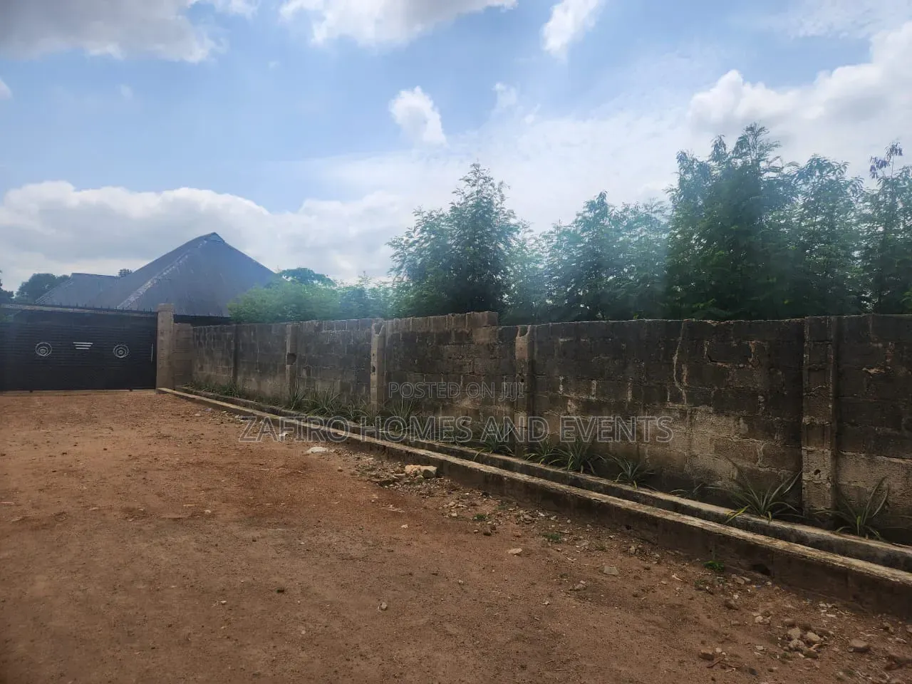 Fenced and Gated 4 Plot of Land at Akingbile Oluana Moniya Iita Road