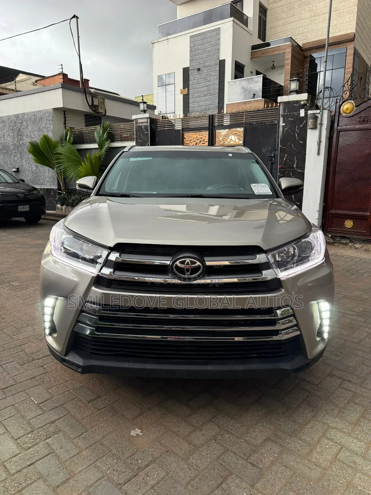 Toyota Highlander Limited 4dr SUV AWD (3.5L 6cyl 6A) 2014 Gray