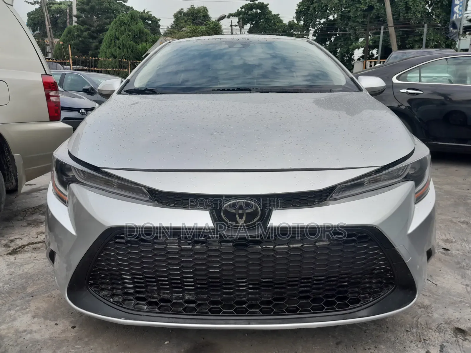 Toyota Corolla LE 2020 Silver