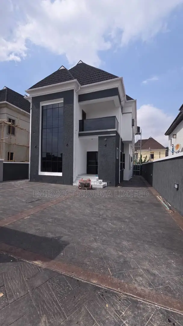 Furnished 4bdrm Duplex in Akobo for sale