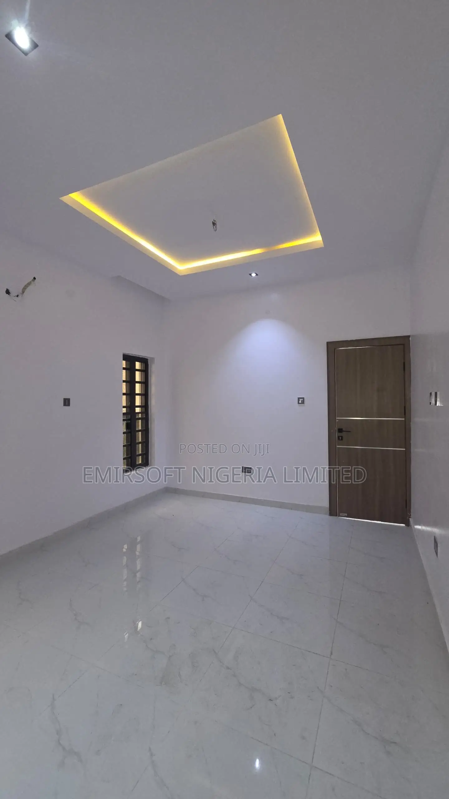 Furnished 4bdrm Duplex in Akobo for sale