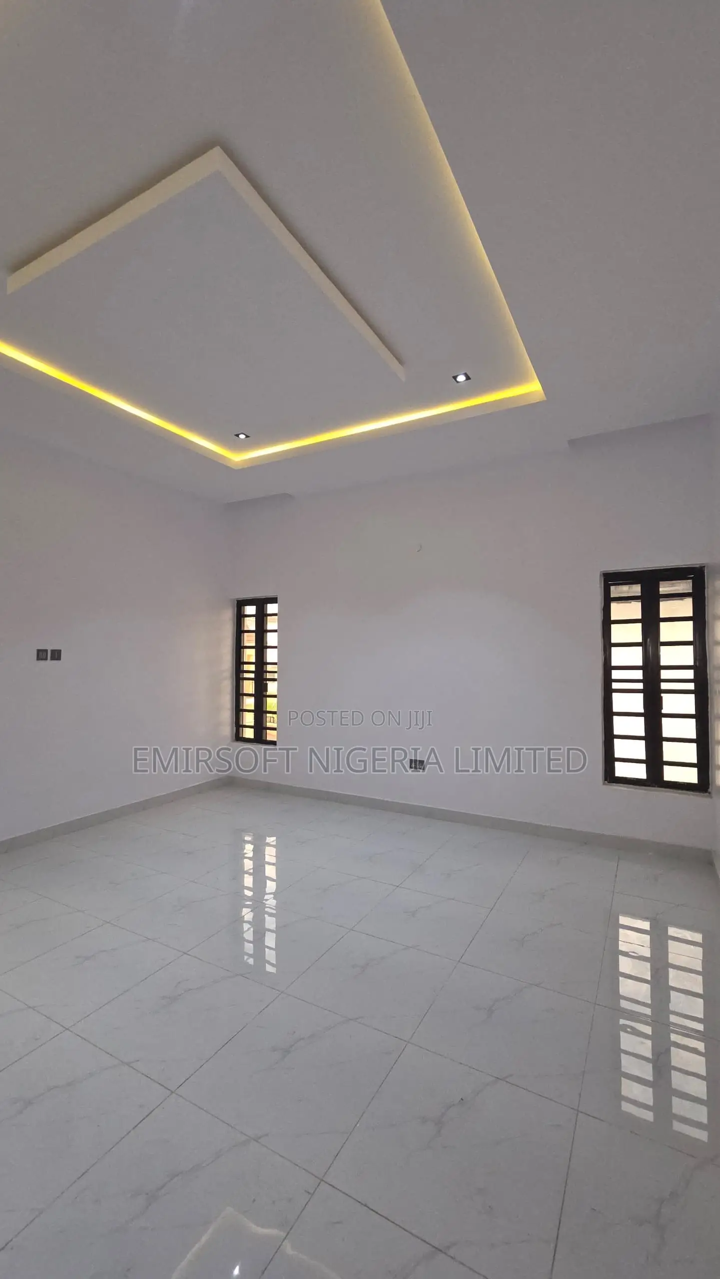Furnished 4bdrm Duplex in Akobo for sale