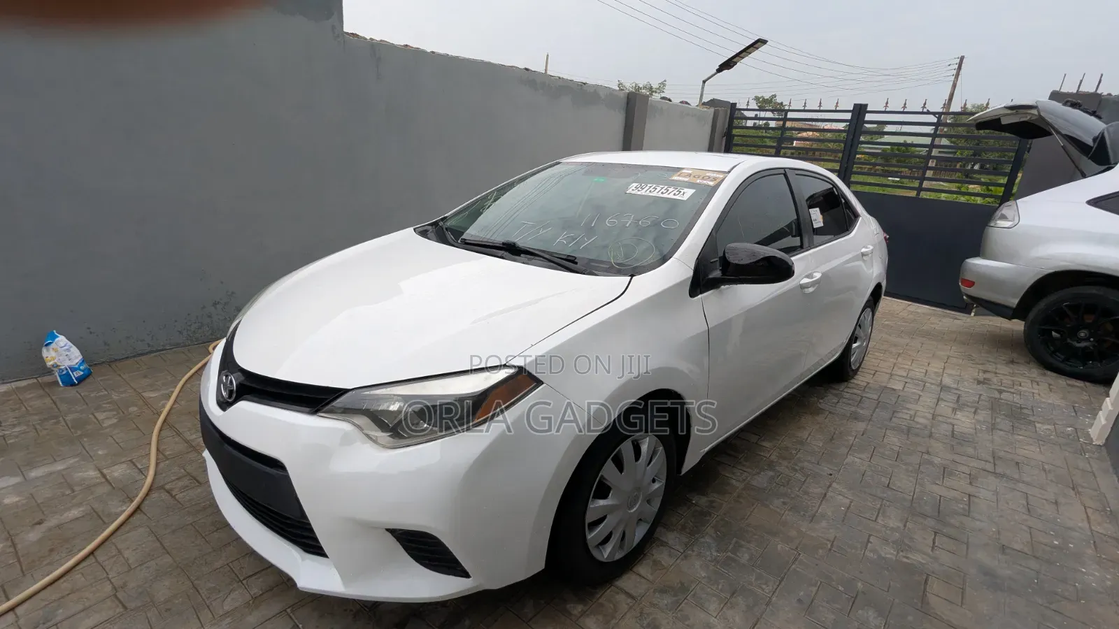Toyota Corolla LE Eco 4dr Sedan (1.8L 4cyl CVT) 2014 White
