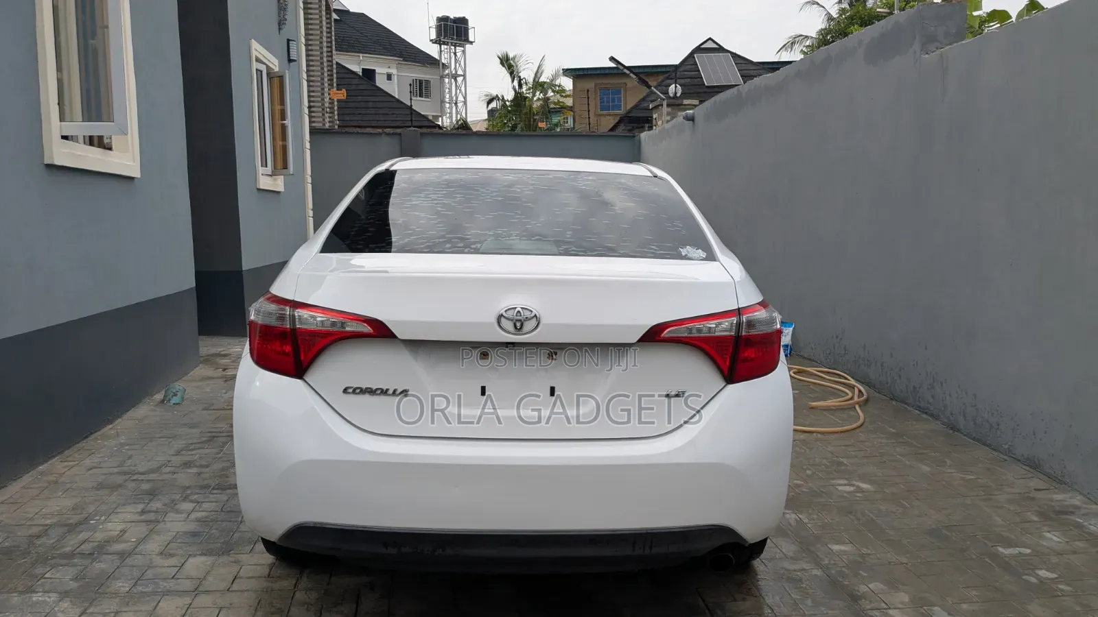 Toyota Corolla LE Eco 4dr Sedan (1.8L 4cyl CVT) 2014 White