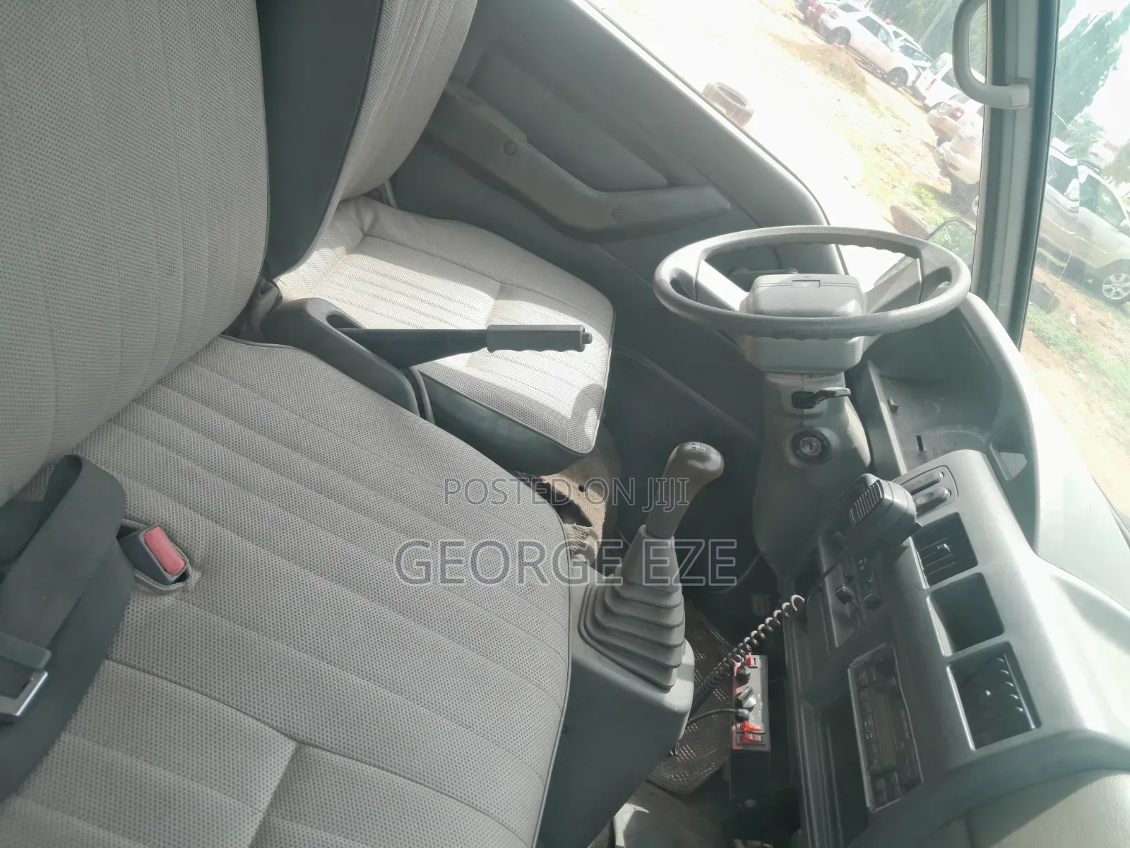 Mitsubishi L300 2007 White