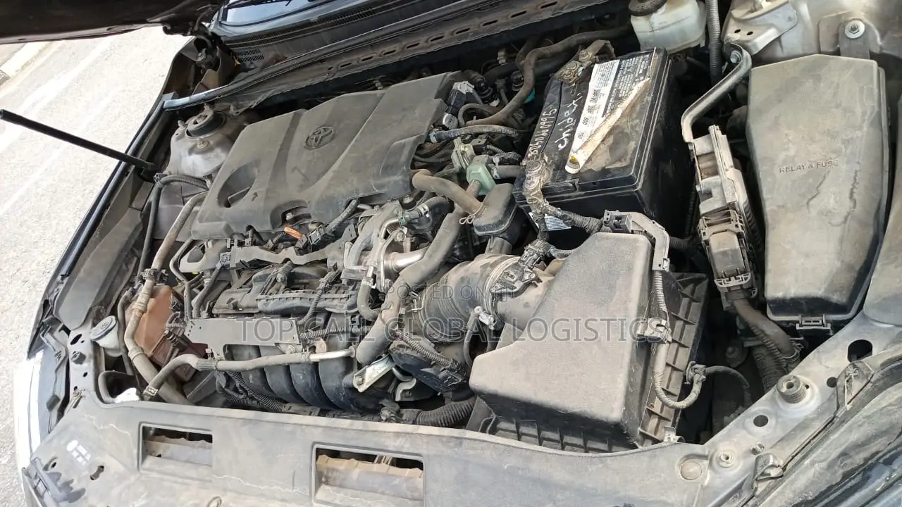 Toyota Camry XSE FWD (2.5L 4cyl 8AM) 2018 Gray