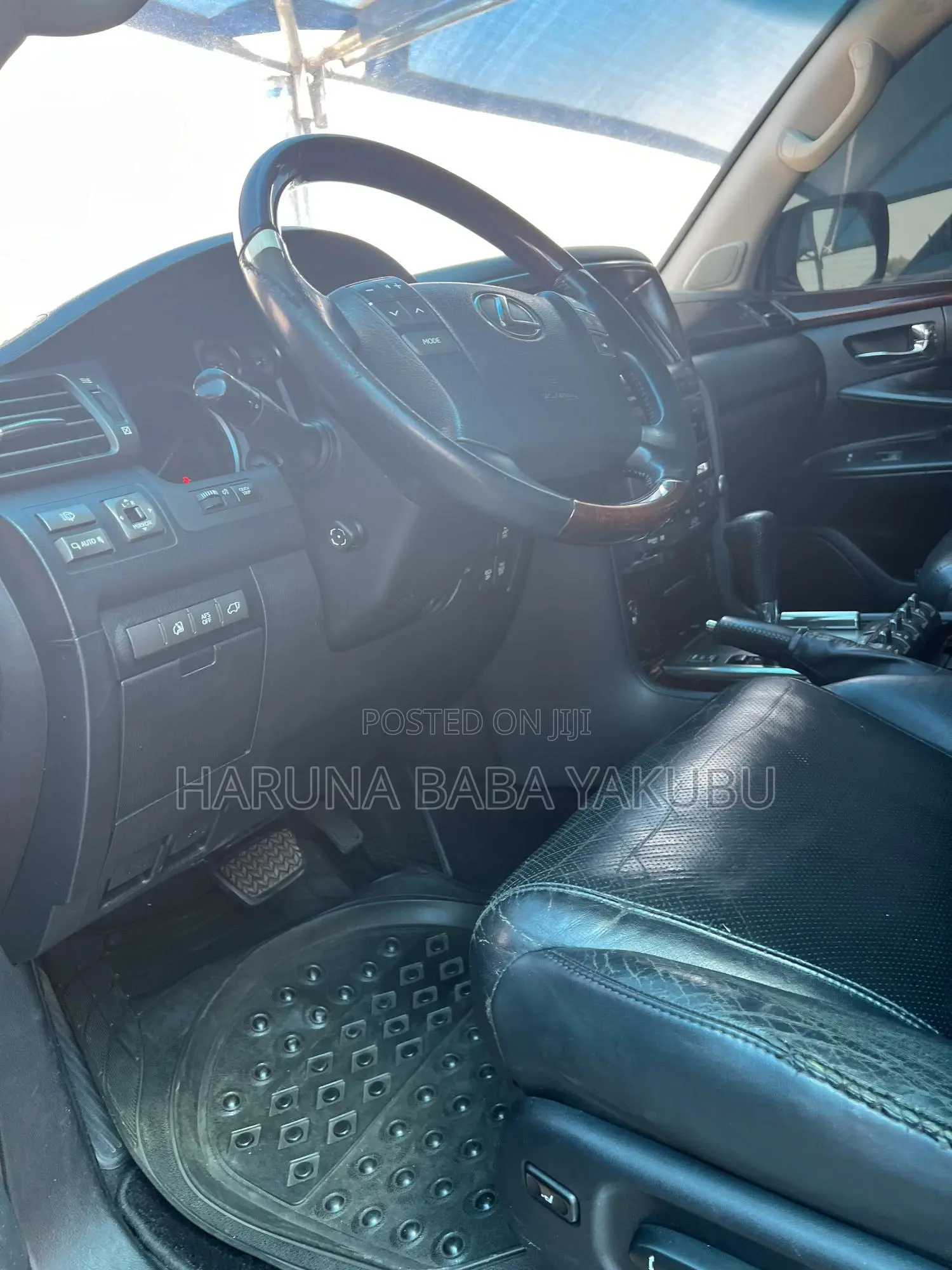 Lexus LX 570 2011 Black