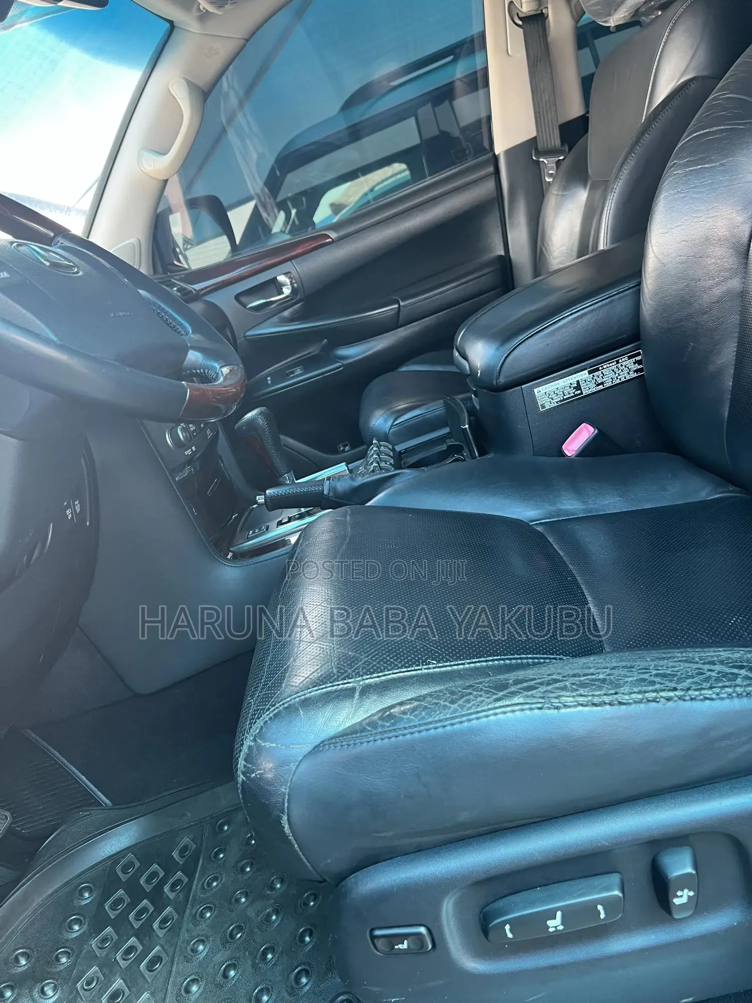 Lexus LX 570 2011 Black