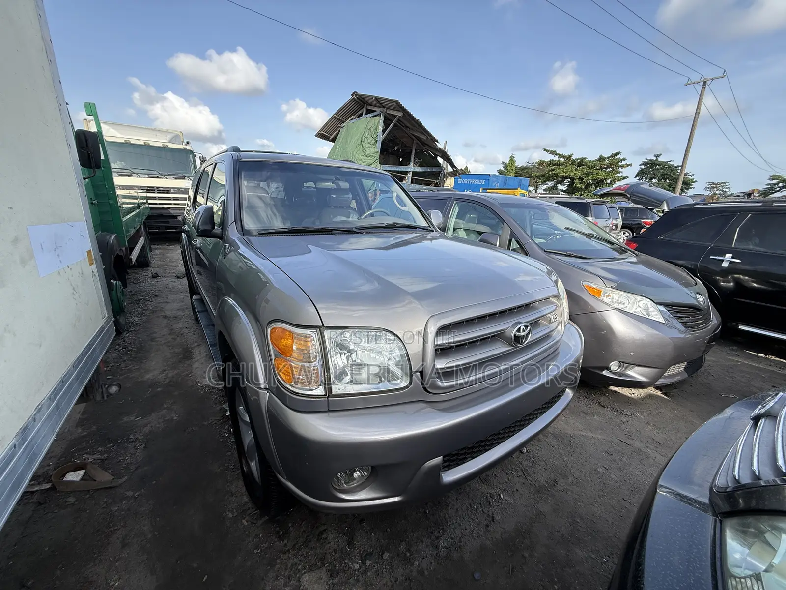 Toyota Sequoia Limited 4dr SUV 4WD (4.7L 8cyl 4A) 2004 Gray