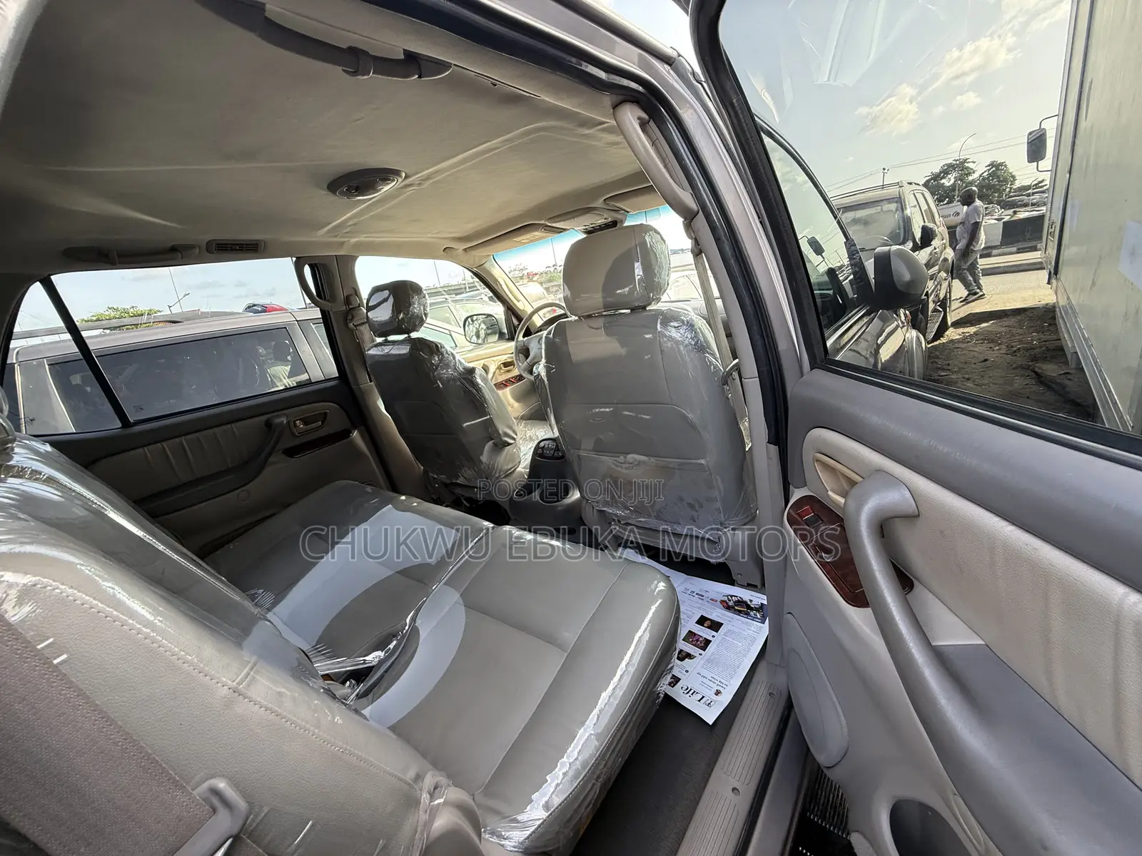 Toyota Sequoia Limited 4dr SUV 4WD (4.7L 8cyl 4A) 2004 Gray