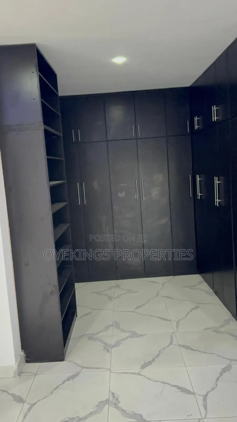 5bdrm Duplex in Malami, Akala Express for sale