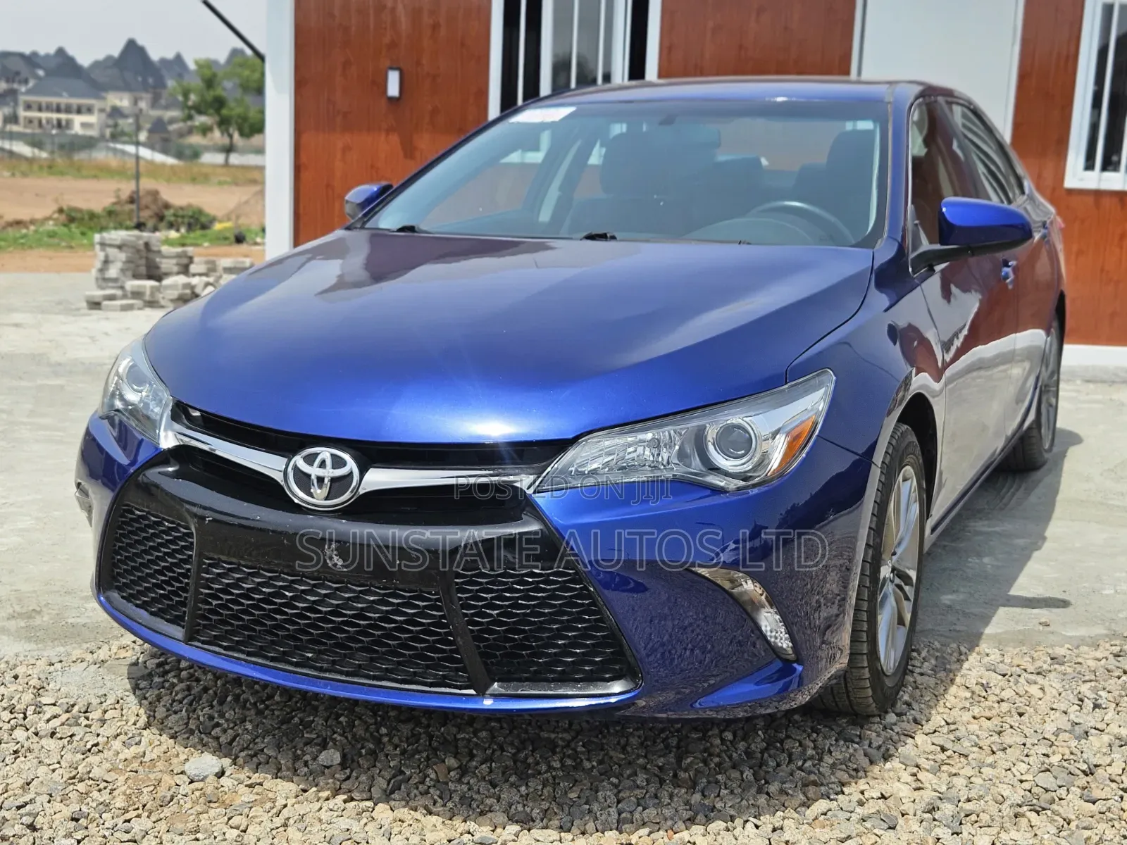 Toyota Camry 2016 Blue