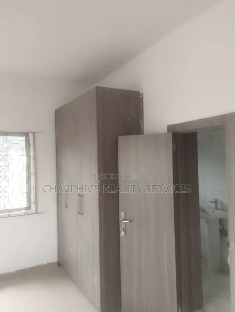 2bdrm Apartment in Kosofe / Kosofe for rent