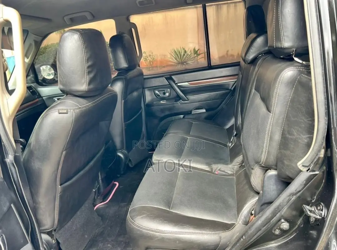 Mitsubishi Pajero 3.2 Di-Dc GLS 2009 Black