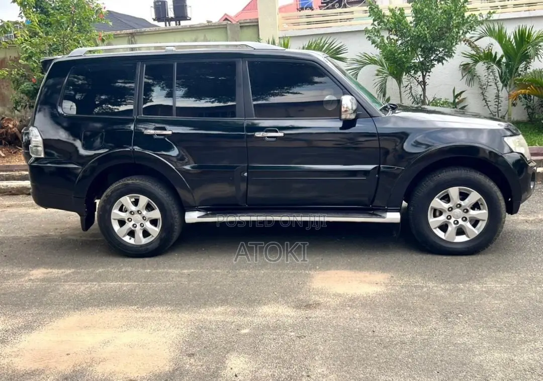 Mitsubishi Pajero 3.2 Di-Dc GLS 2009 Black