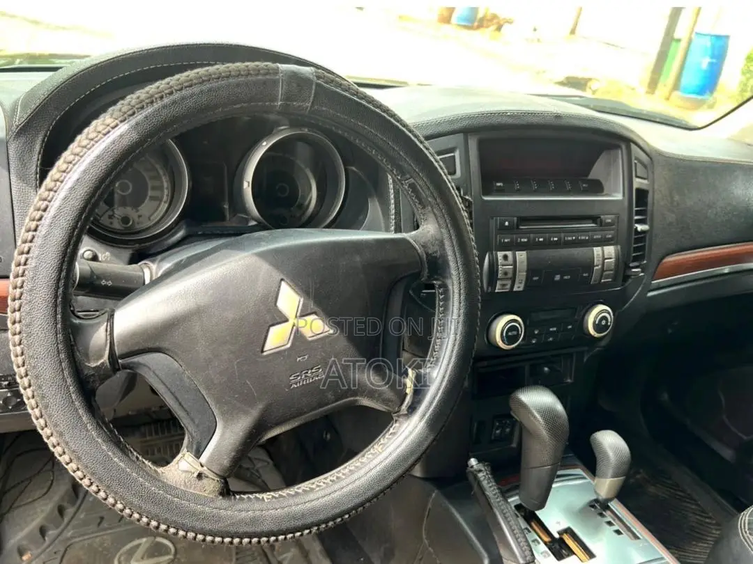 Mitsubishi Pajero 3.2 Di-Dc GLS 2009 Black