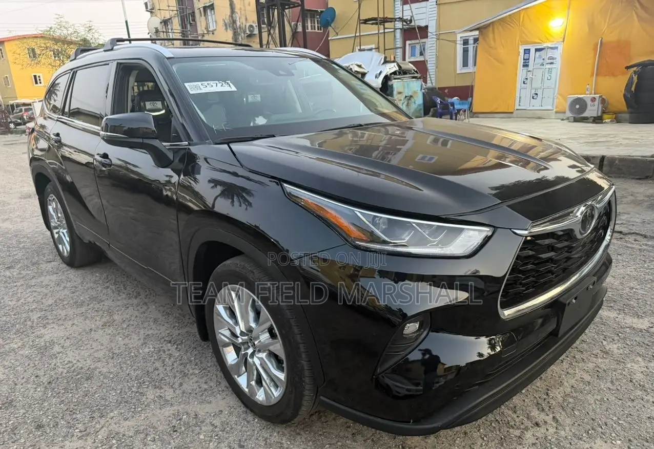 Toyota Highlander Limited AWD 2023 Black