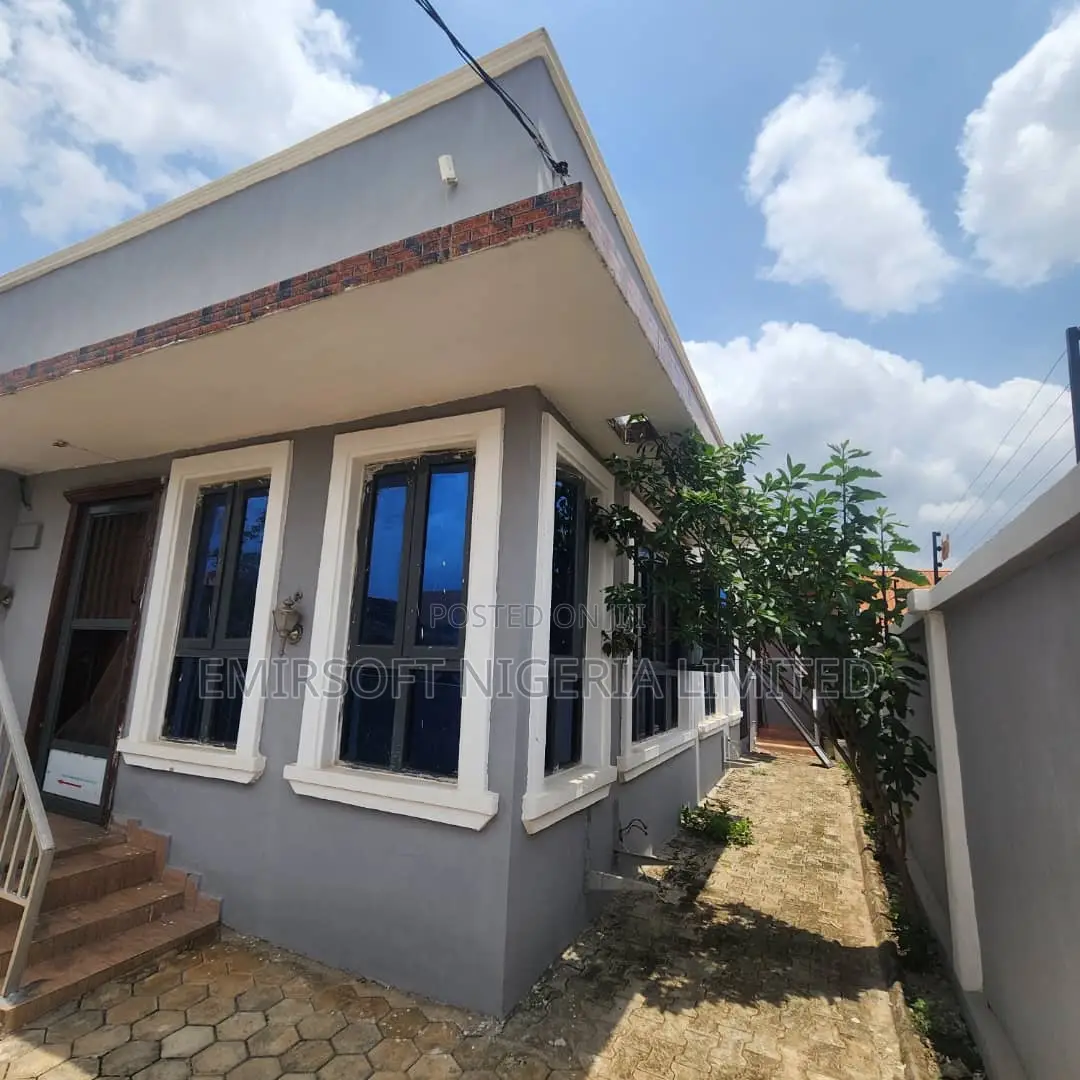 Furnished 4bdrm Bungalow in Akobo for sale