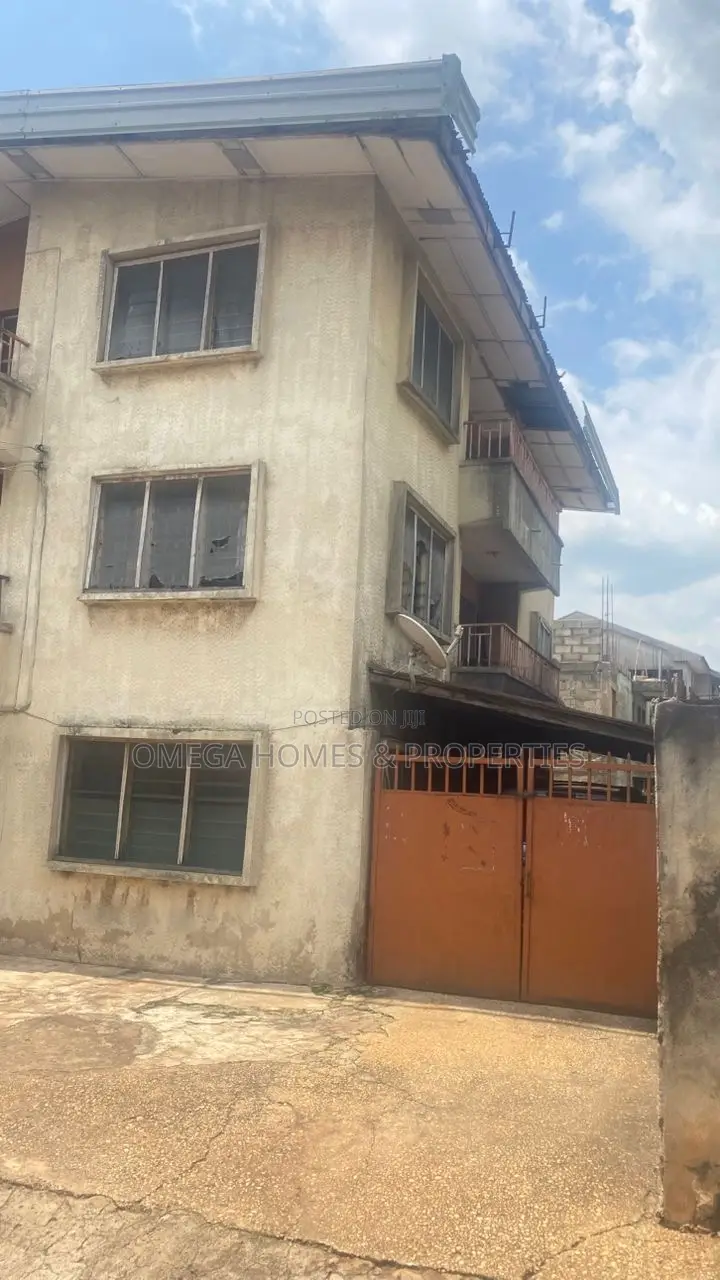 3bdrm Block of Flats in Umuahia for sale
