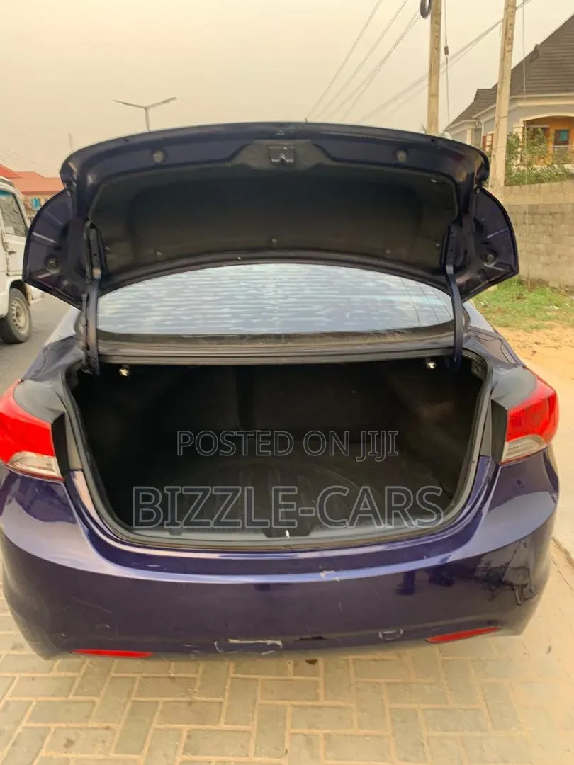 Hyundai Elantra 2014 Blue