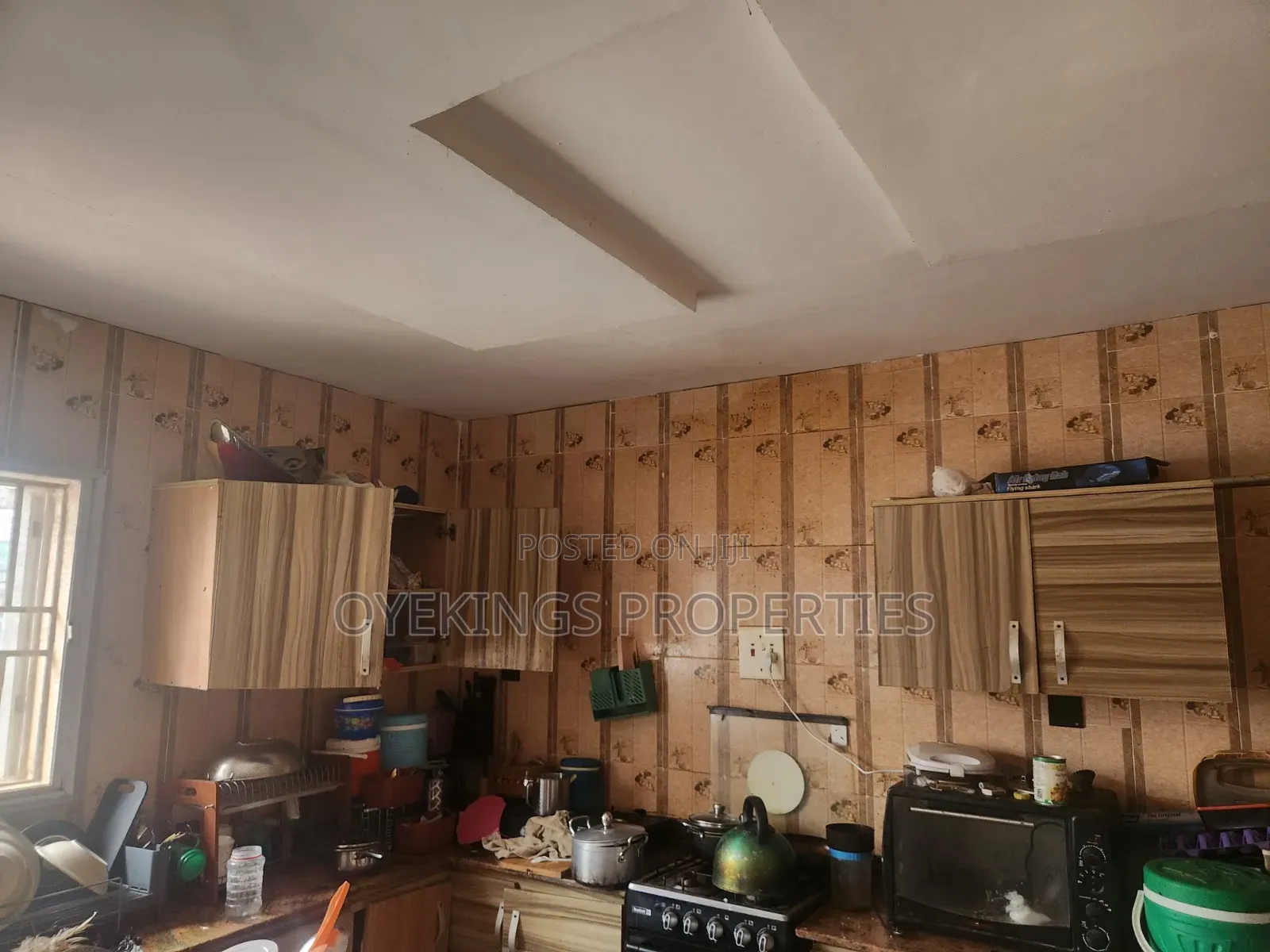 4bdrm Bungalow in Idishin Babajebu, Akala Express for sale