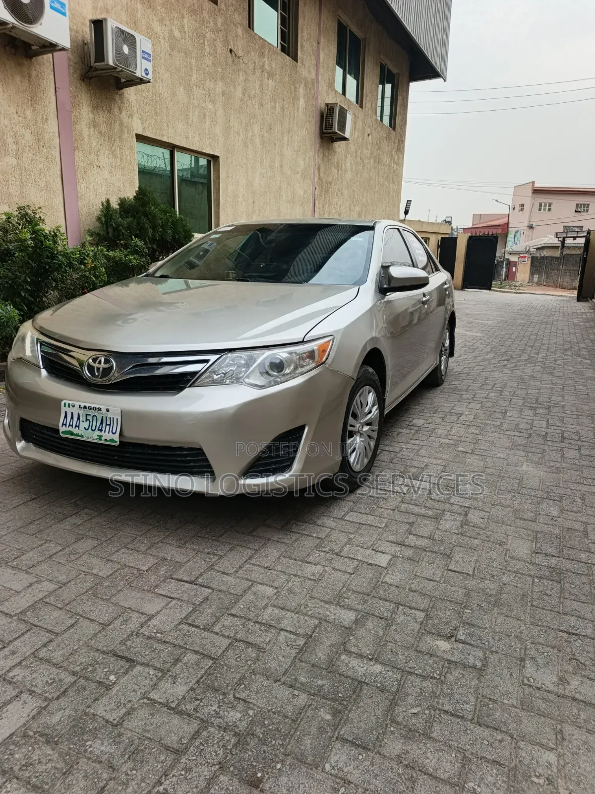 Toyota Camry 2014 Gold