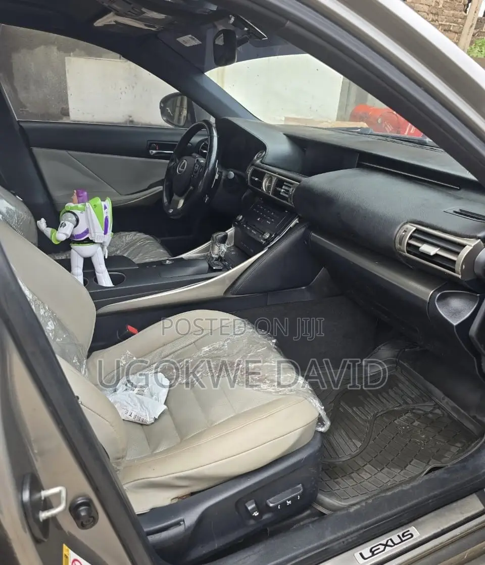 Lexus IS 2015 Gray