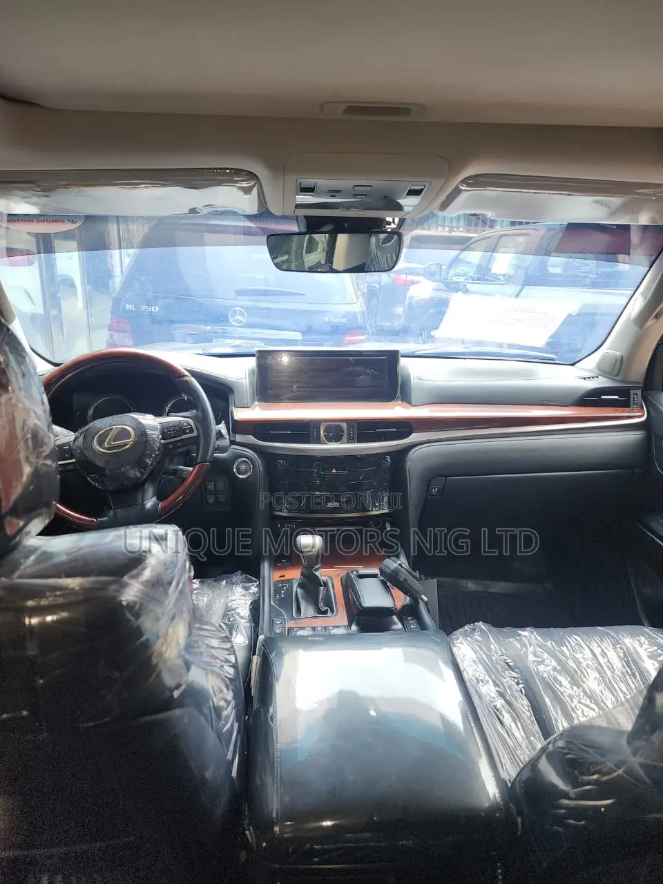 Lexus LX 2016 Black