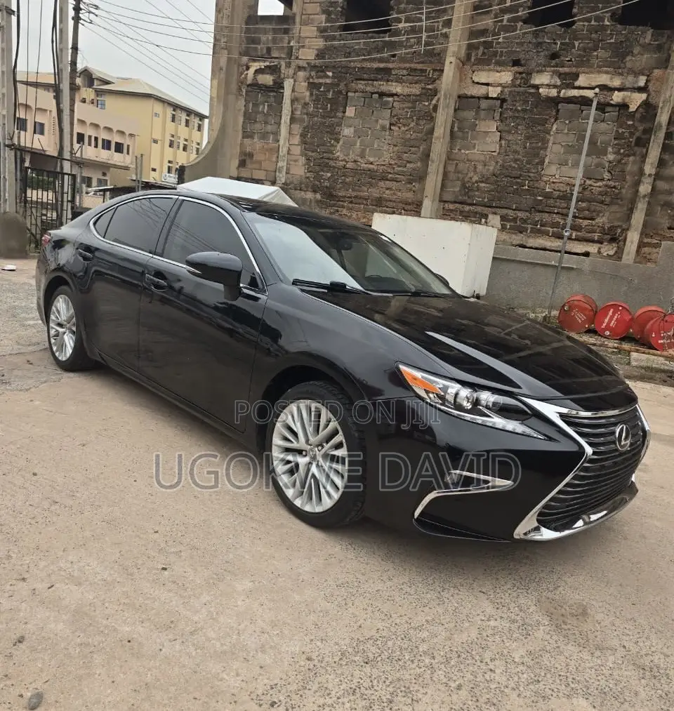 Lexus ES 2017 Black