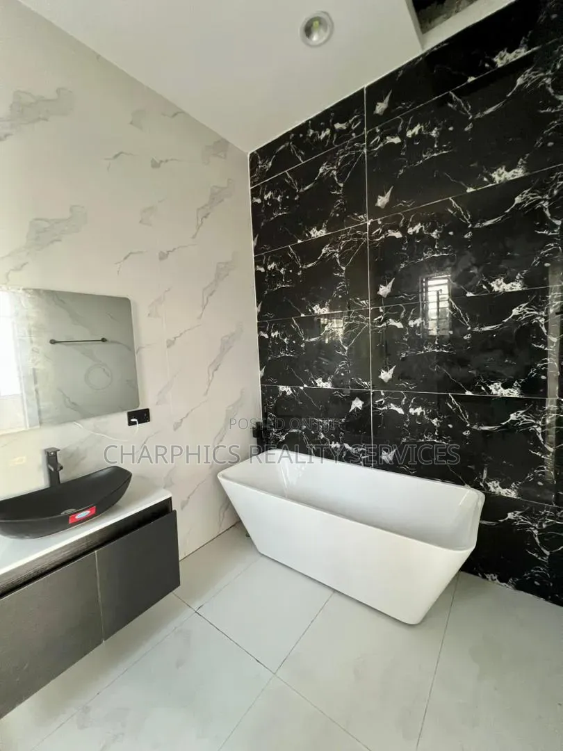 4bdrm Duplex in Off Lekki-Epe Expressway for sale