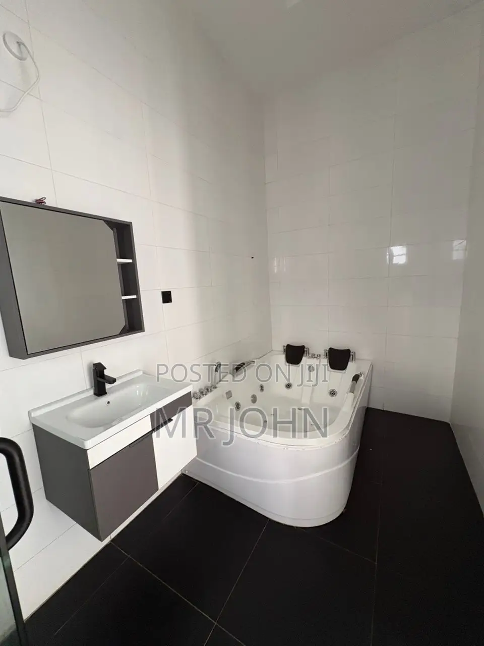 4bdrm House in Orchid Road Sam J, Lekki for rent