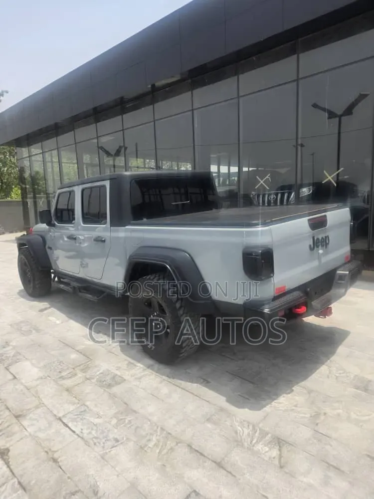 Jeep Wrangler 2020 Beige
